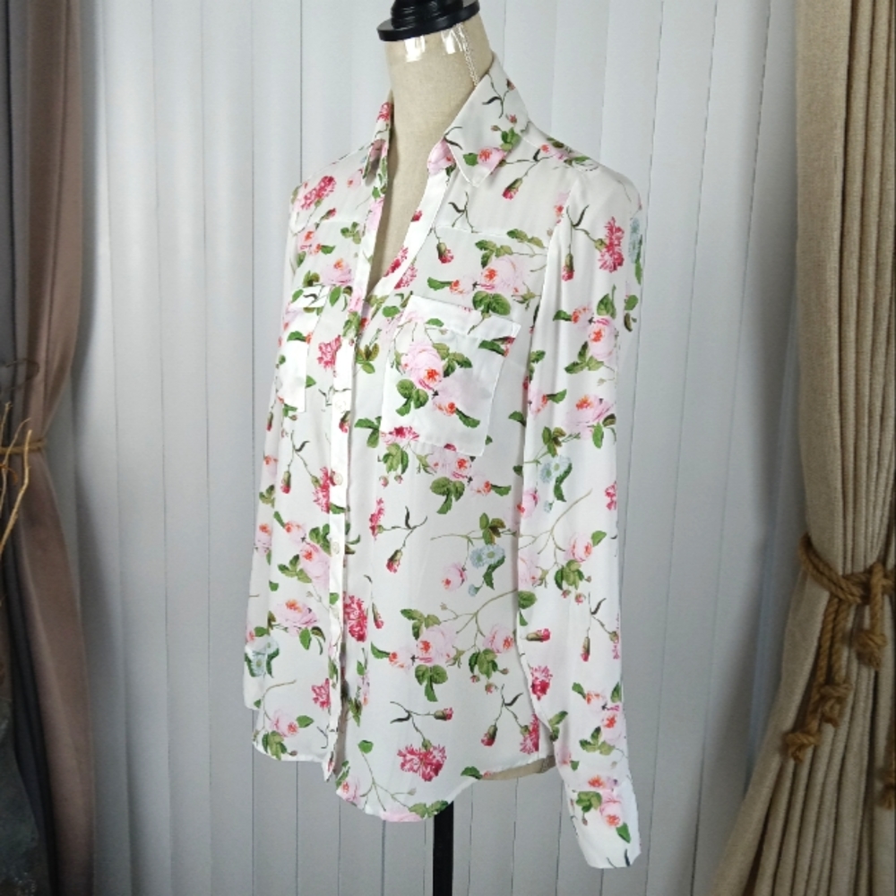 Express Womens Blouse. - Picture 2 of 10